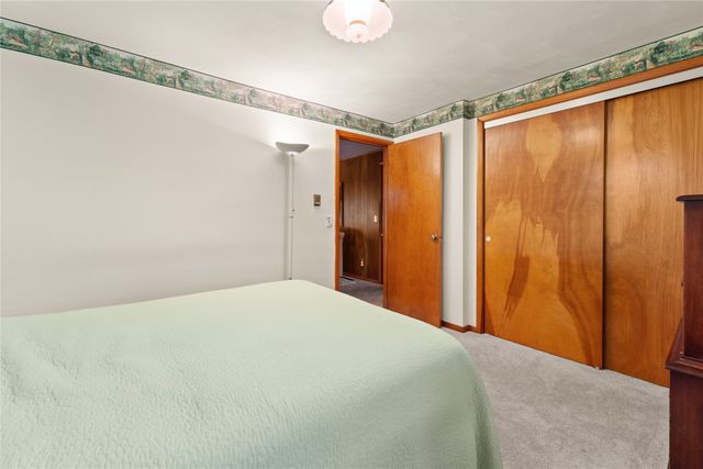 2815 MIDLAND Drive, Erie, PA 16506