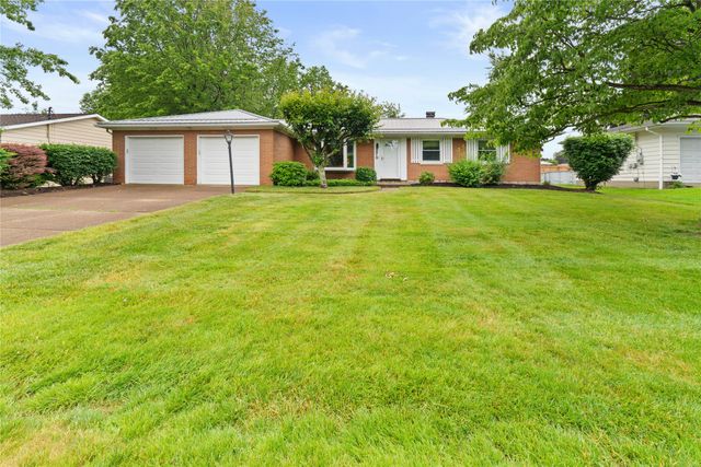 2815 MIDLAND Drive, Erie, PA 16506