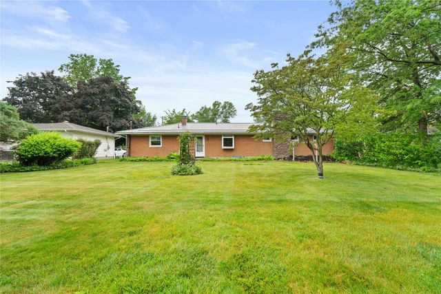 2815 MIDLAND Drive, Erie, PA 16506