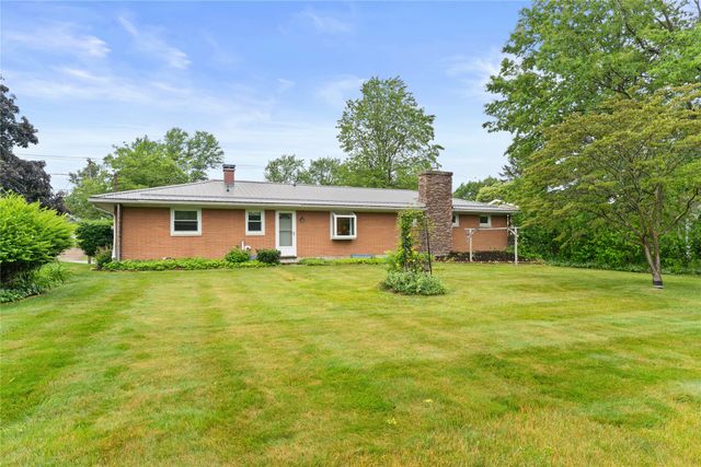 2815 MIDLAND Drive, Erie, PA 16506