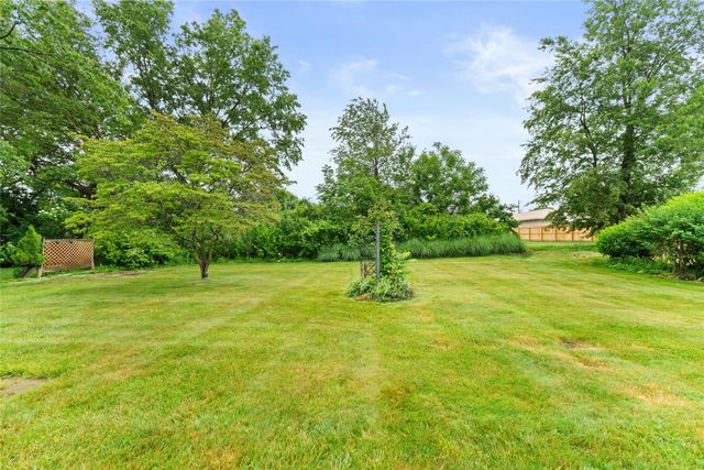2815 MIDLAND Drive, Erie, PA 16506
