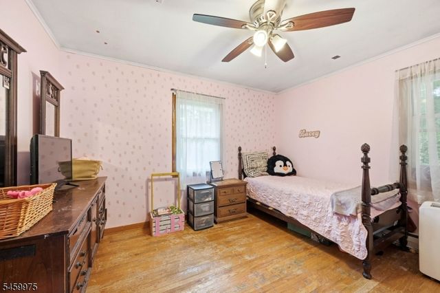 74 Trinity St, Newton Town, NJ 07860