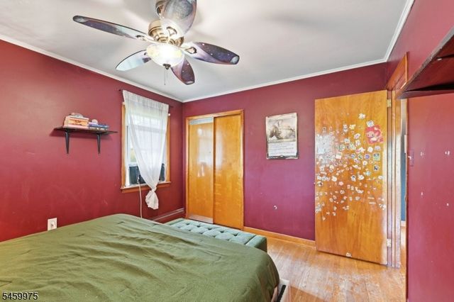 74 Trinity St, Newton Town, NJ 07860