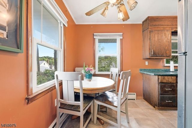 74 Trinity St, Newton Town, NJ 07860