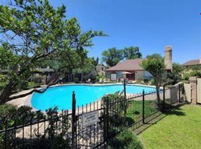 2120 El Paseo Street 620, Houston, TX 77054