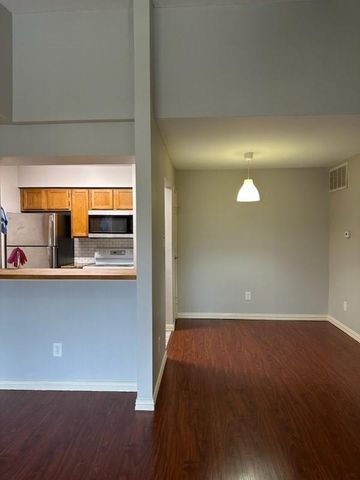 2120 El Paseo Street 620, Houston, TX 77054