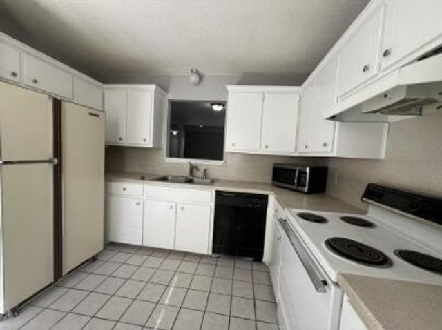 6101 9th Drive, Lubbock, TX 79416