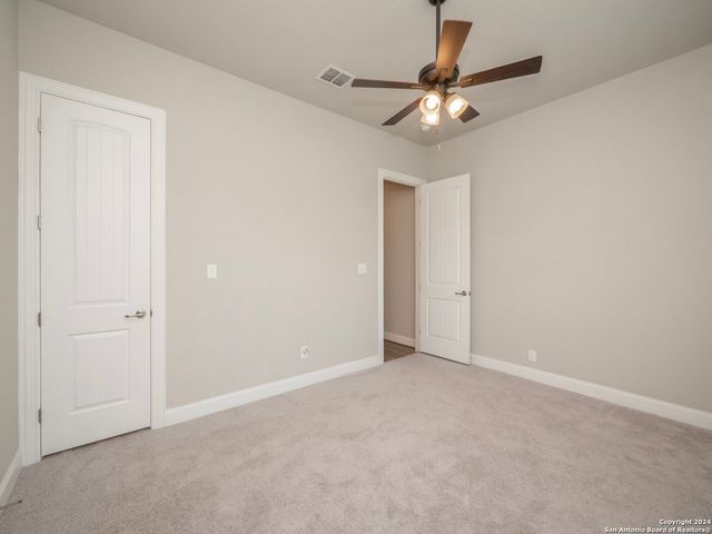 2231 Meadow Way St, New Braunfels, TX 78132