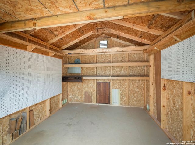 2231 Meadow Way St, New Braunfels, TX 78132