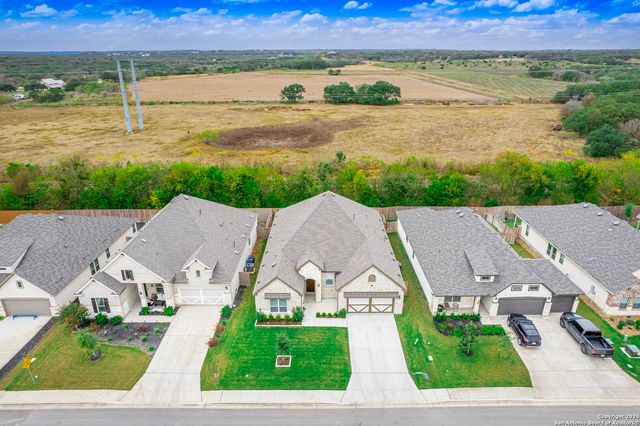 2231 Meadow Way St, New Braunfels, TX 78132