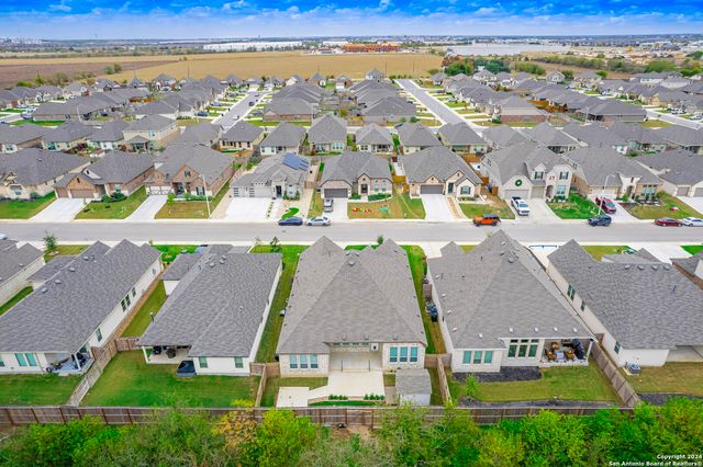 2231 Meadow Way St, New Braunfels, TX 78132