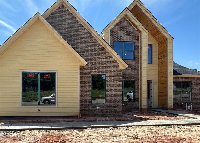 8132 Amber Ridge Drive, Edmond, OK 73034