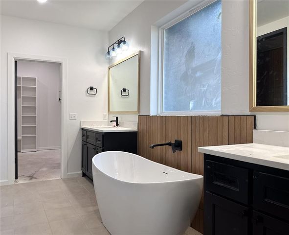 8132 Amber Ridge Drive, Edmond, OK 73034