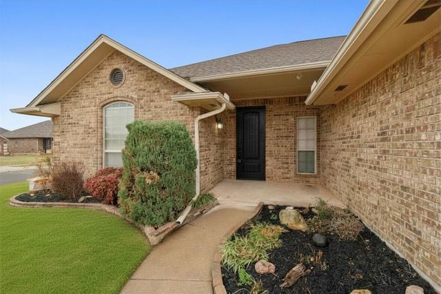 2348 Chadwick Drive, Norman, OK 73071