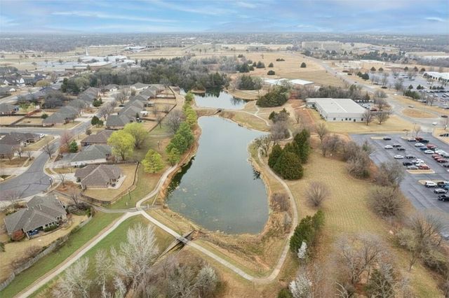 2348 Chadwick Drive, Norman, OK 73071