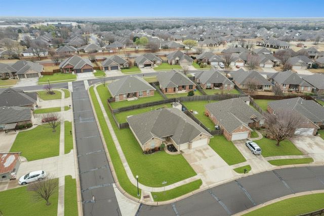 2348 Chadwick Drive, Norman, OK 73071