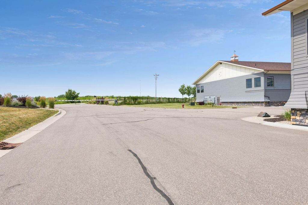3500 Arrowhead Drive 6, Medina, MN 55340 — photo 4