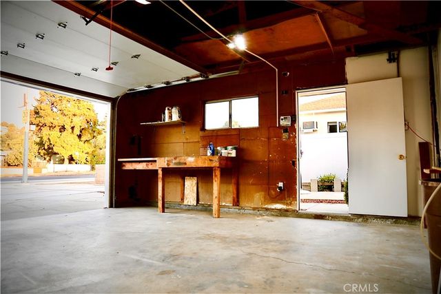 4813 Topanga Canyon, Woodland Hills, CA 91364