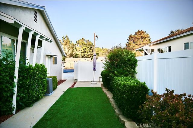 4813 Topanga Canyon, Woodland Hills, CA 91364