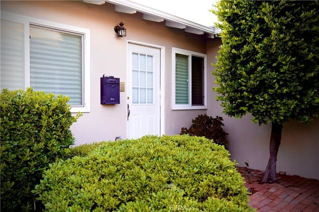 4813 Topanga Canyon, Woodland Hills, CA 91364