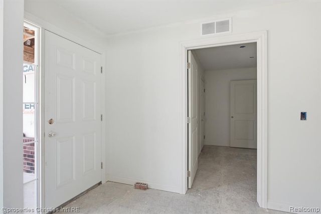 757 Nelsons Ridge 2, Howell, MI 48843