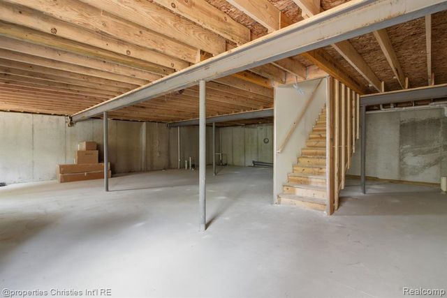 757 Nelsons Ridge 2, Howell, MI 48843