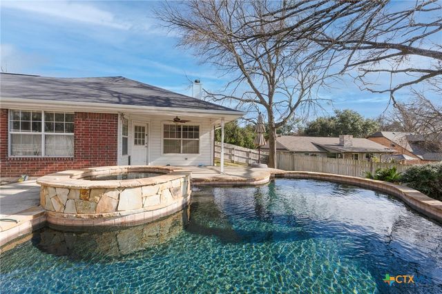 4501 Arrowhead Drive, Temple, TX 76502