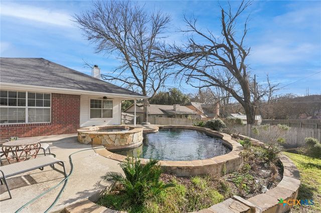 4501 Arrowhead Drive, Temple, TX 76502