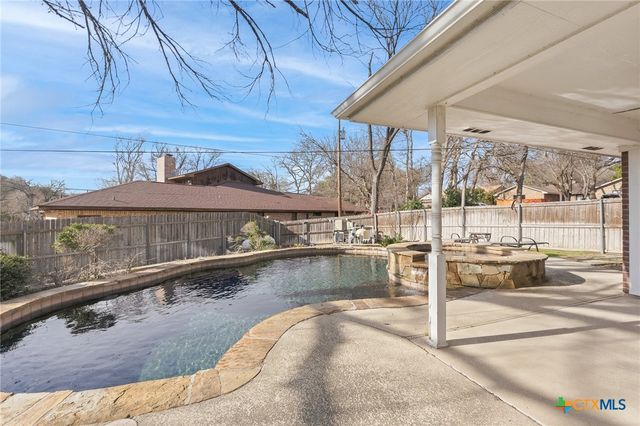 4501 Arrowhead Drive, Temple, TX 76502