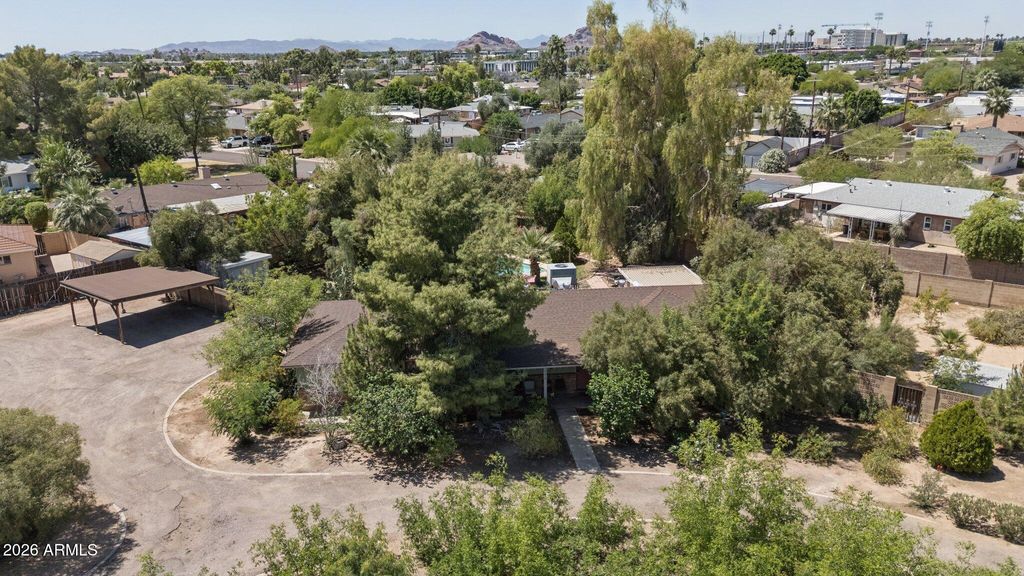 Image 11 of property listing at 3616 N 78TH Street, Scottsdale, AZ 85251