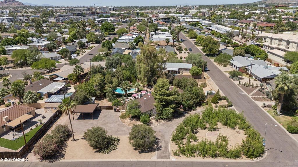 Image 12 of property listing at 3616 N 78TH Street, Scottsdale, AZ 85251