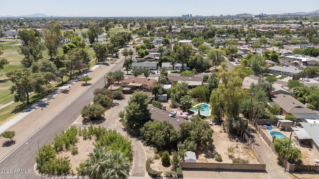 Image 5 of property listing at 3616 N 78TH Street, Scottsdale, AZ 85251