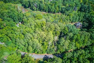 211 Buck Trail, Hoschton, GA 30548