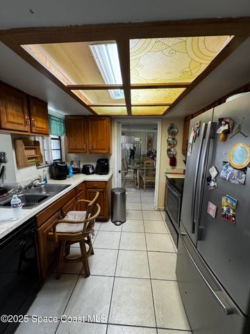 286 Emerson Drive NW, Palm Bay, FL 32907