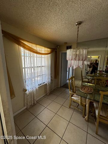 286 Emerson Drive NW, Palm Bay, FL 32907