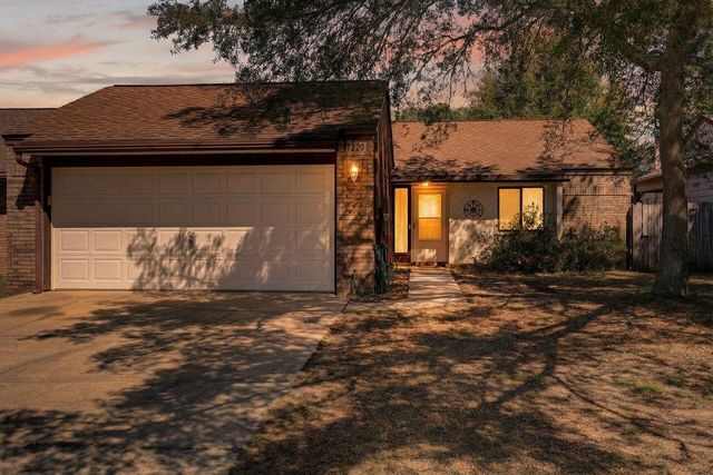 1020 Alderwood Way, Niceville, FL 32578