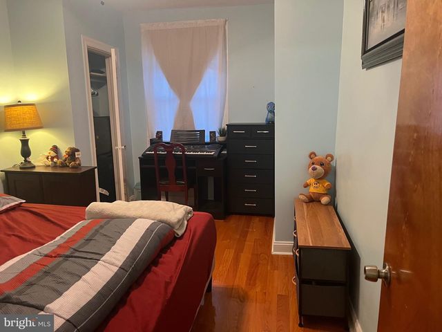 6133 OAKLEY ST, Philadelphia, PA 19111