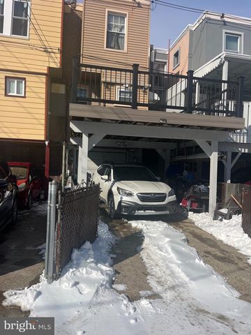 6133 OAKLEY ST, Philadelphia, PA 19111