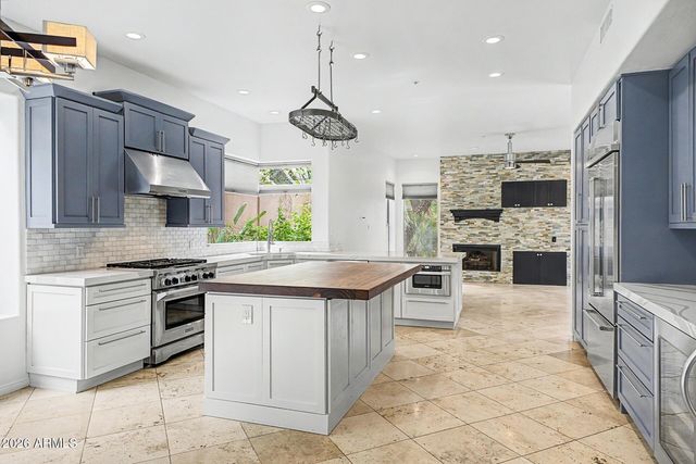 8919 E CALLE DEL PALO VERDE --, Scottsdale, AZ 85255