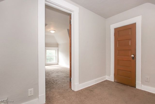 3195 Whitethorn Road, Cleveland Heights, OH 44118