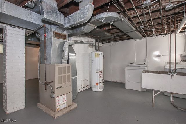 3195 Whitethorn Road, Cleveland Heights, OH 44118