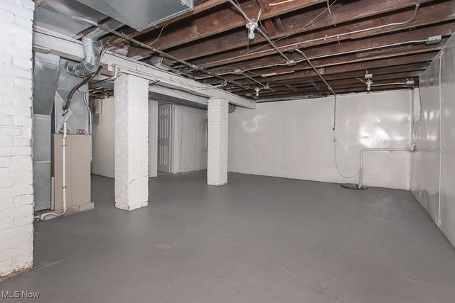 3195 Whitethorn Road, Cleveland Heights, OH 44118