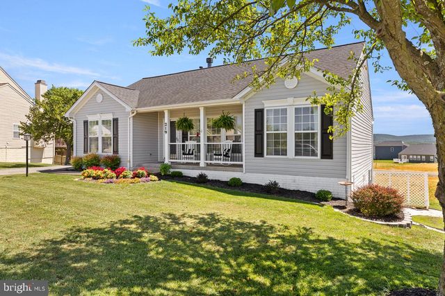 219 CROSSWINDS DR, Charles Town, WV 25414