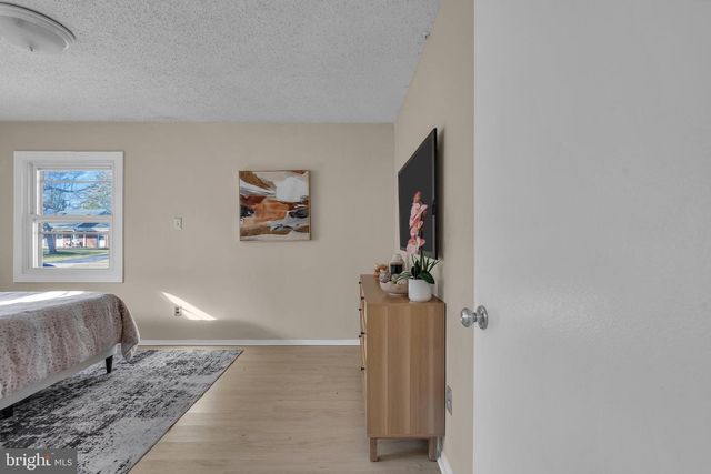 15 EFLAND LN, Willingboro, NJ 08046