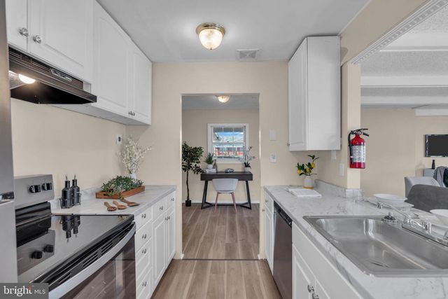 15 EFLAND LN, Willingboro, NJ 08046