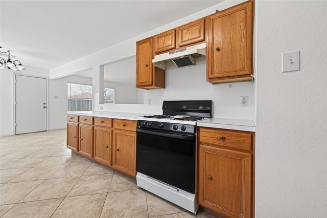 11002 Bradford Way Drive, Houston, TX 77075