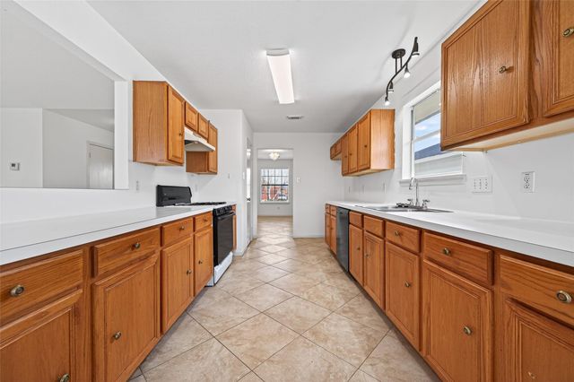 11002 Bradford Way Drive, Houston, TX 77075