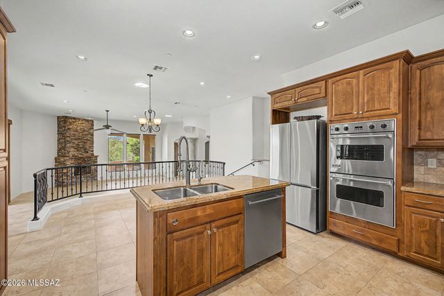 721 W Sedona Ridge Place, Oro Valley, AZ 85755