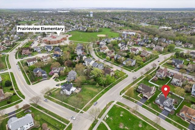 223 Shawnee Circle, Bartlett, IL 60103