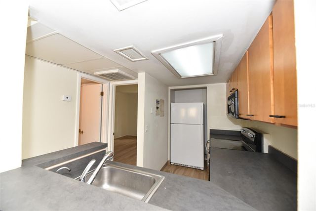 3817 S LAKE DRIVE 228, Tampa, FL 33614